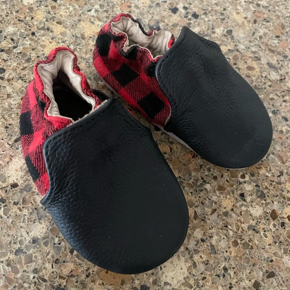 Robeez Red and Black Plaid Baby Shoes 0-6 months